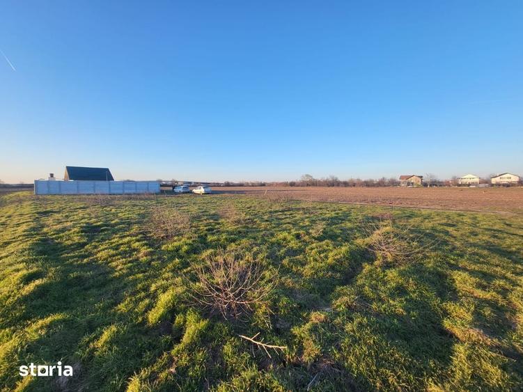 Teren de 700 mp, în Central