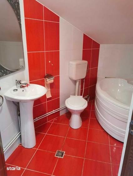 Apartament cu 3 camere în Florești