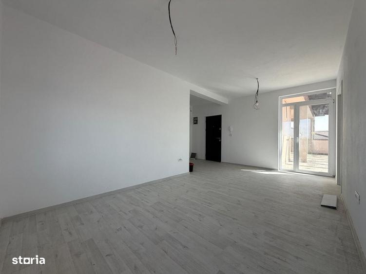 Apartament cu 2 camere decomandat în Chișoda