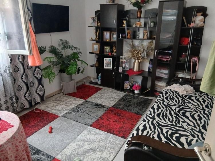 Apartament cu 2 camere decomandat în Rahova