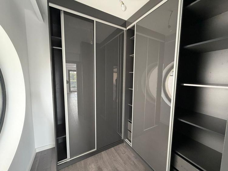 Apartament cu 5 camere în Iancu Nicolae