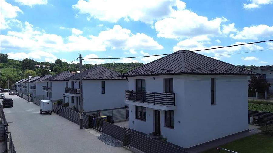 Casă individuală cu 4 camere cu Teren 315 Mp în Șcheia