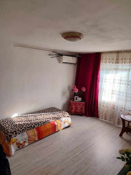 Apartament cu 2 camere decomandat în Rahova