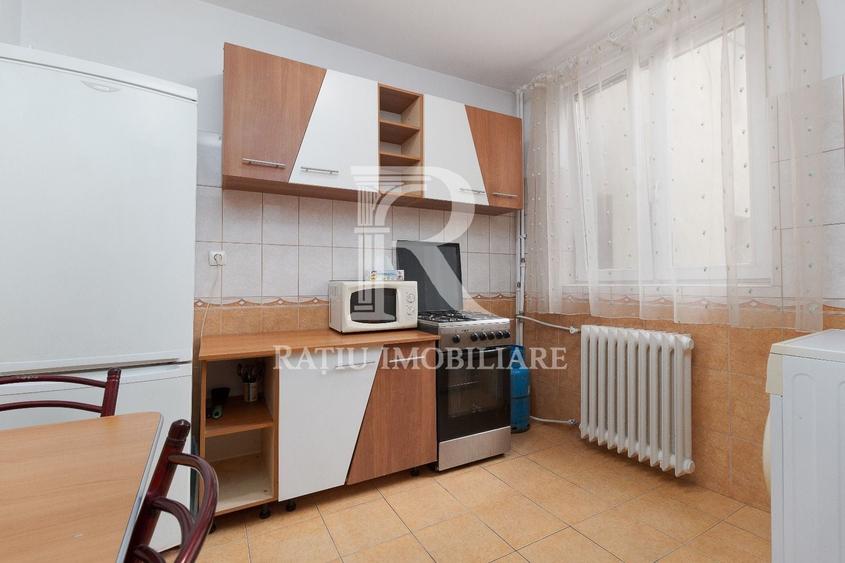 Apartament cu 2 camere decomandat, mobilat în Ultracentral