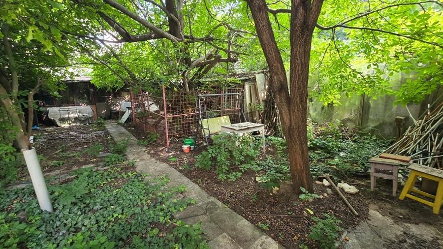 Casă cu 3 camere cu Teren 400 Mp în 1 Mai