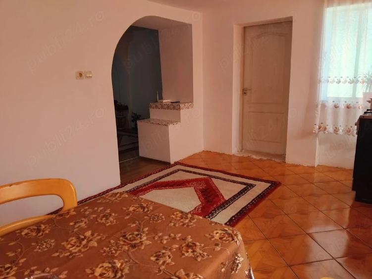 Casă cu 3 camere cu Teren 400 Mp în Est