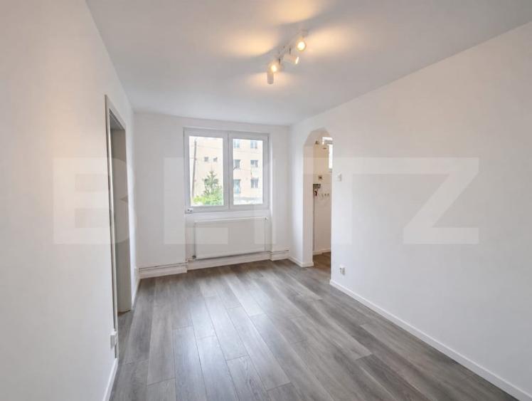 Apartament 2 camere, etaj 1, complet renovat, Dacia - Deva - 1