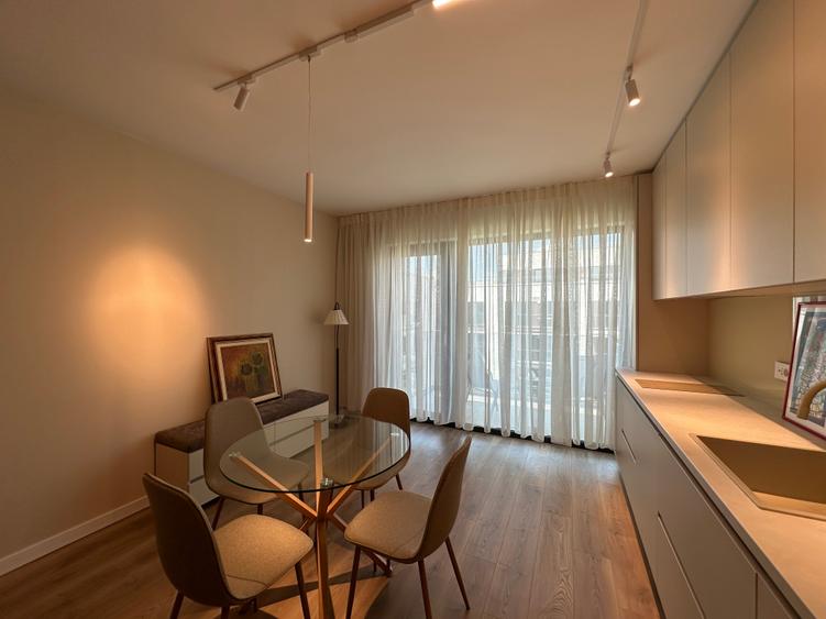 Apartament cu 2 camere semidecomandat în Moșilor