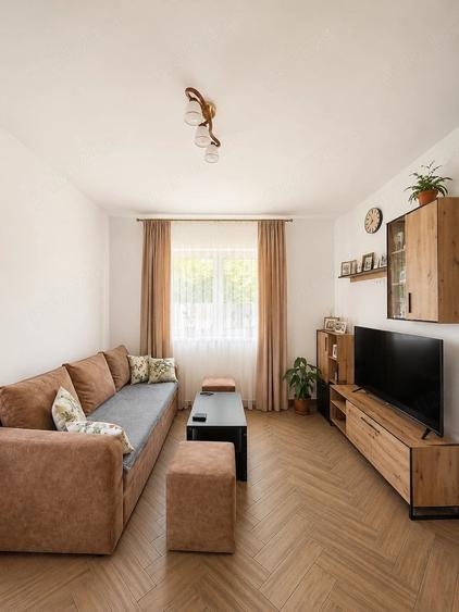 Casă cu Teren 330 Mp în Dârvari