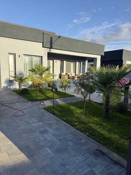 Casă cu 4 camere în Strejnicu