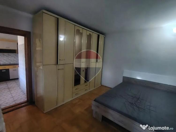 Apartament cu 2 camere decomandat în Sud