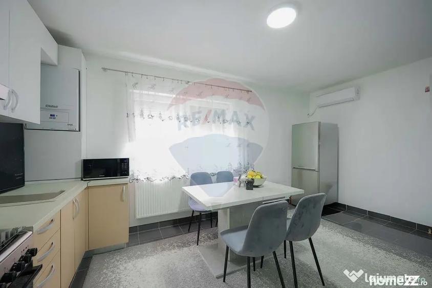 Apartament cu 3 camere decomandat în Spitalul Județean