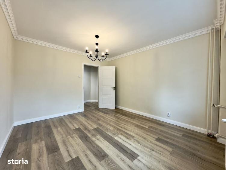Apartament cu 2 camere decomandat în Victoriei