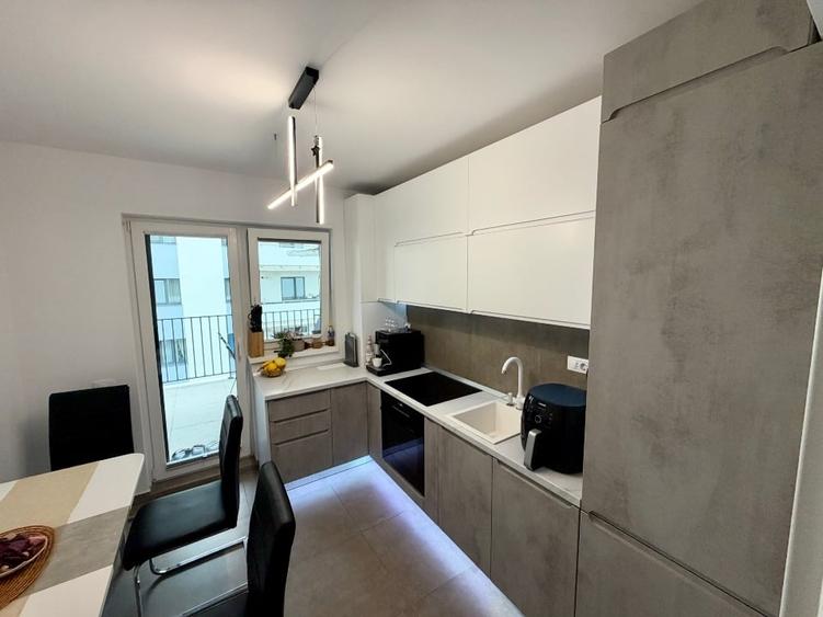 Apartament cu 2 camere decomandat, mobilat în Noua