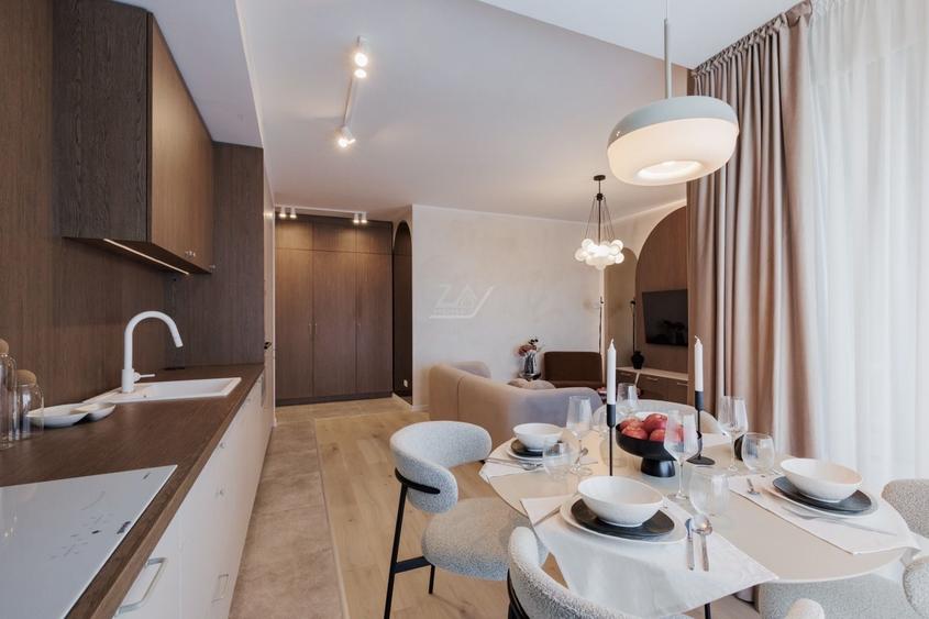Apartament cu 2 camere, mobilat în Central