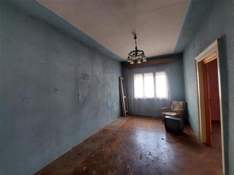Casa cu spatiu comercial, zona Intim - 9
