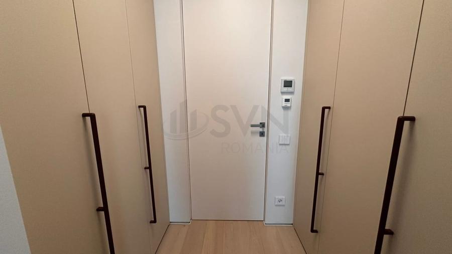 Apartament cu 5 camere decomandat, mobilat în Timpuri Noi