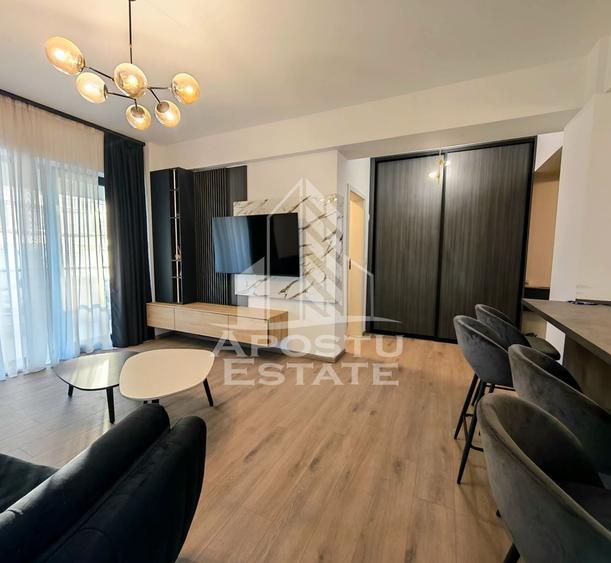 Apartament cu 2 camere semidecomandat, mobilat în Lipovei