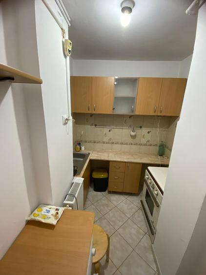 Apartament cu 2 camere nedecomandat în Dorobanți