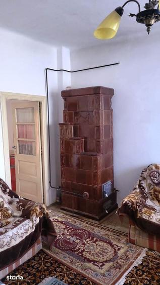 Casă cu 3 camere cu Teren 540 Mp în Central