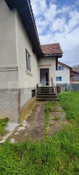 Casă cu Teren 1755 Mp în Malu cu Flori