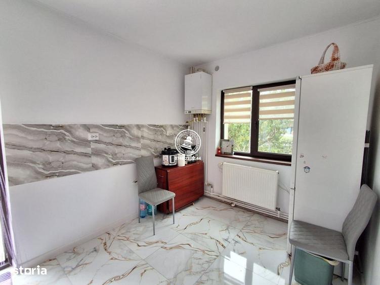 Casă cu 3 camere în Valea Lupului