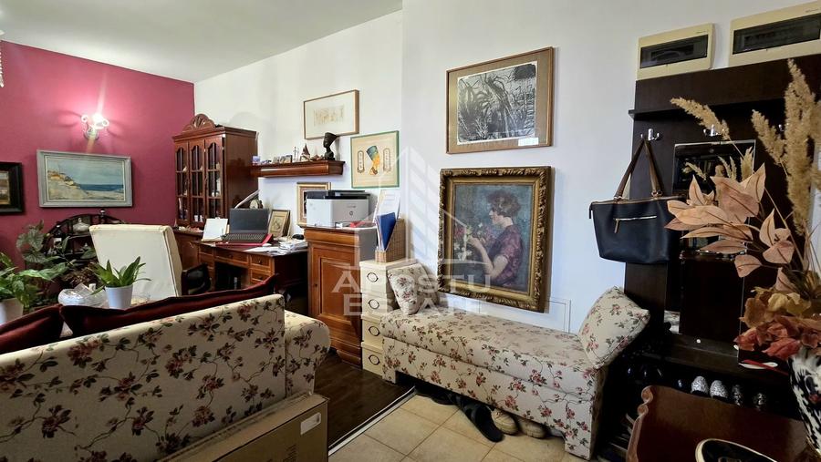 Apartament cu 2 camere semidecomandat, mobilat în Aradului