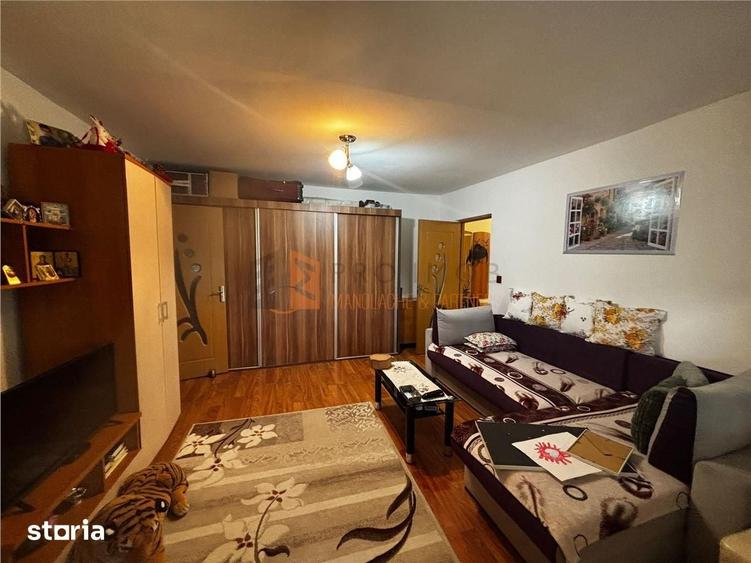 Apartament cu 2 camere semidecomandat în Central