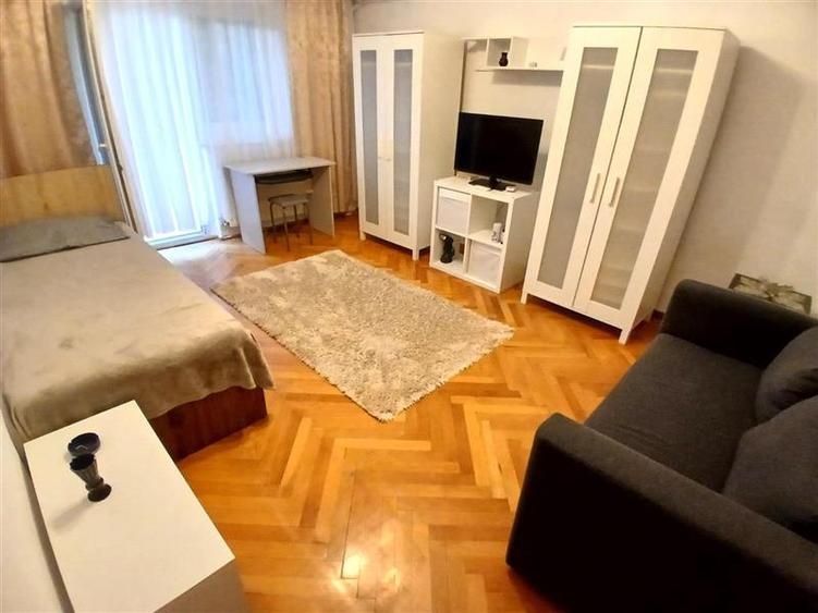 Garsonieră decomandată în Telegrafului