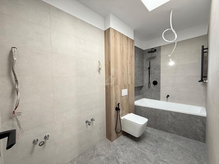 Apartament cu 4 camere în Giroc