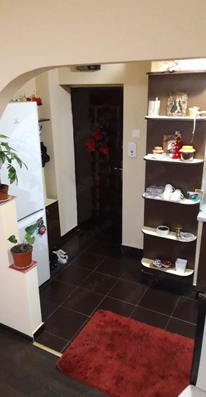 Apartament cu 3 camere nedecomandat în Central