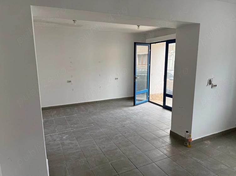 Spațiu comercial, de 40 mp, în Exterior Vest