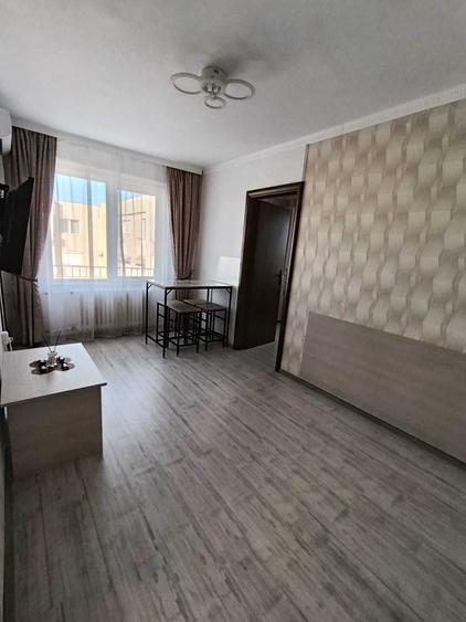 Apartament cu 2 camere semidecomandat în Valea Rosie