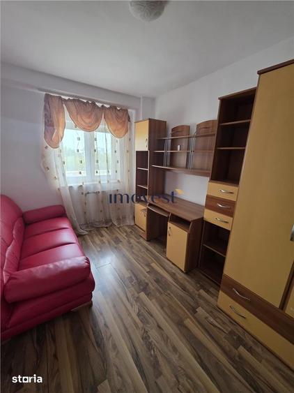Apartament cu 3 camere decomandat în Soarelui
