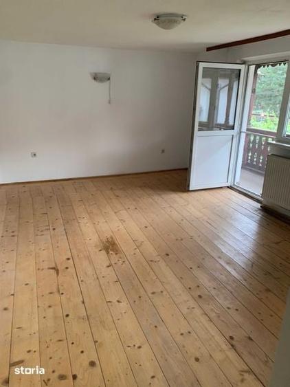 Casă cu 4 camere cu Teren 170 Mp în Central
