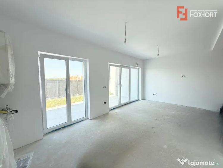 Apartament cu 4 camere în Torontalului