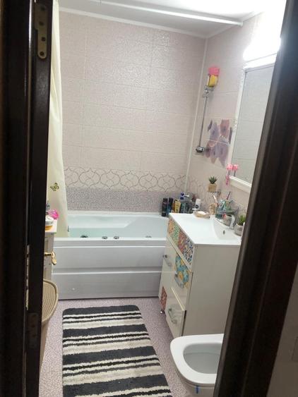 Apartament cu 3 camere decomandat în Cișmea