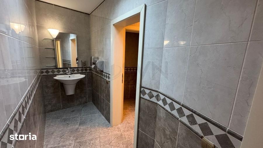 Spațiu comercial, de 3,500 mp, în Grivița