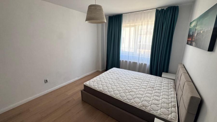 Apartament cu 3 camere decomandat, mobilat în Turnișor