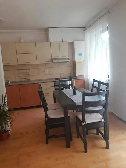 Apartament cu 2 camere decomandat în Moroieni