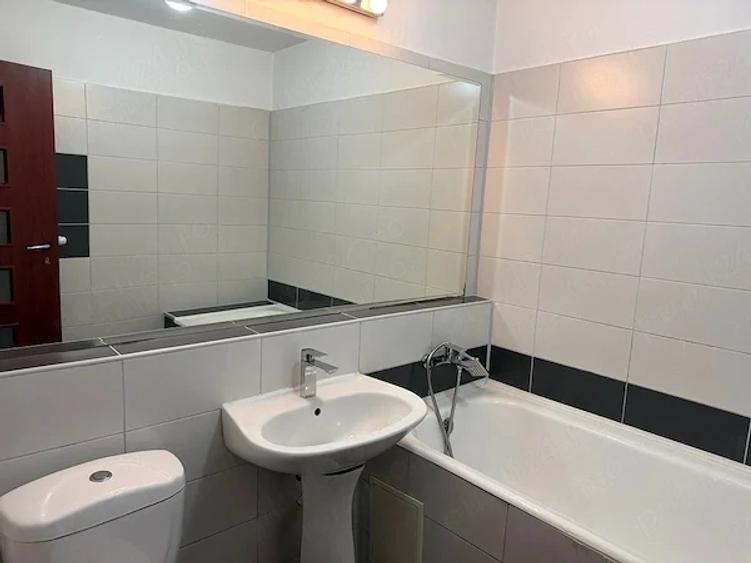 Apartament cu 2 camere semidecomandat, mobilat în Central