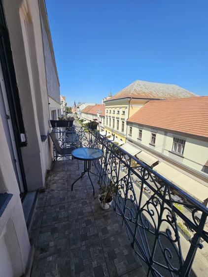 Apartament cu 2 camere semidecomandat în Ultracentral