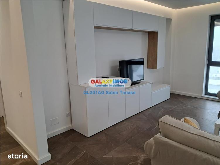 Apartament cu 3 camere decomandat, mobilat în Craiovei
