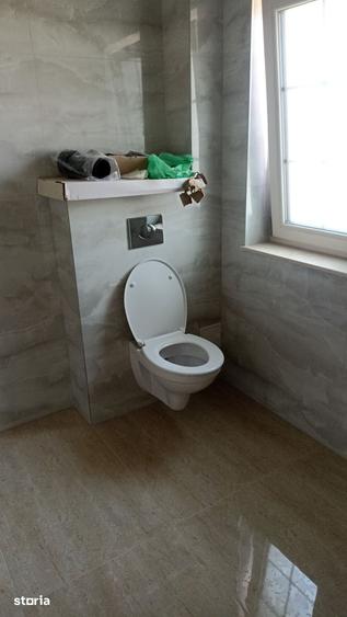Casă cu 5 camere cu Teren 7200 Mp în Mihai Eminescu