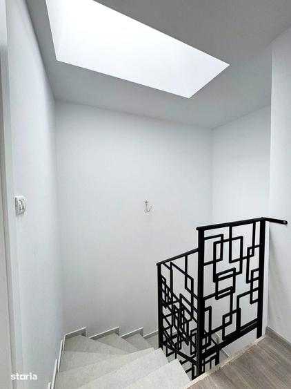 Casă cu 4 camere decomandat cu Teren 250 Mp în Vladimirescu