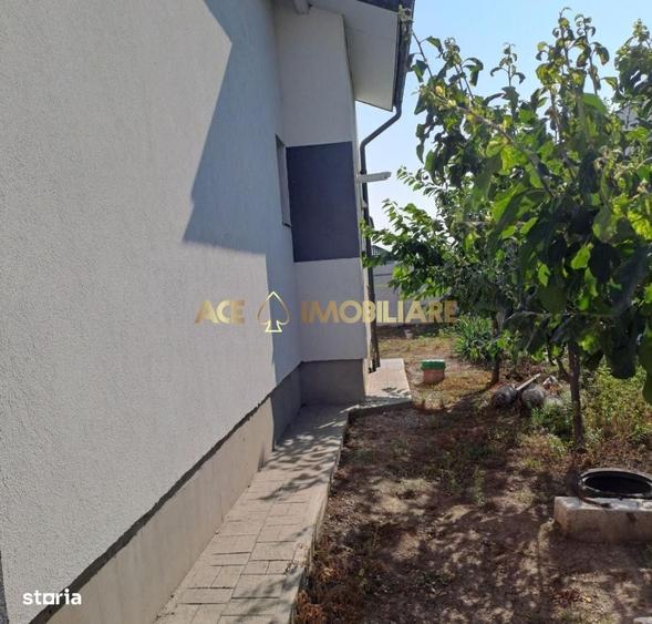 Casă cu 3 camere în Berceni