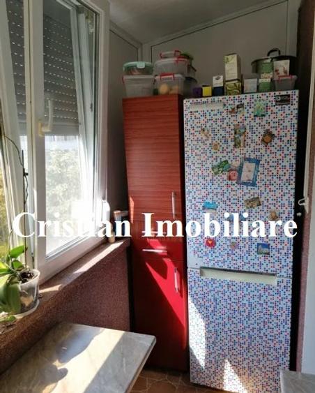 Apartament cu 2 camere decomandat în Abator