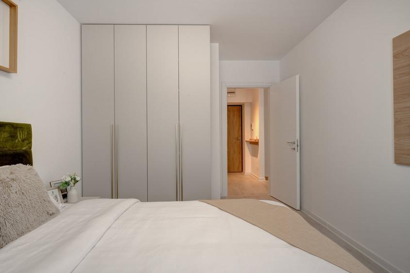 Apartament cu 2 camere semidecomandat, mobilat în Industriilor