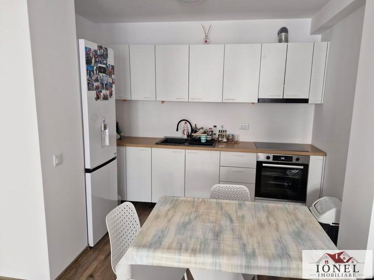 Apartament cu 2 camere decomandat, mobilat în Est