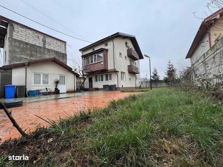 Casă cu 4 camere cu Teren 190 Mp în Central